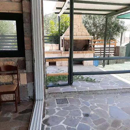 Ela Mesa 4*